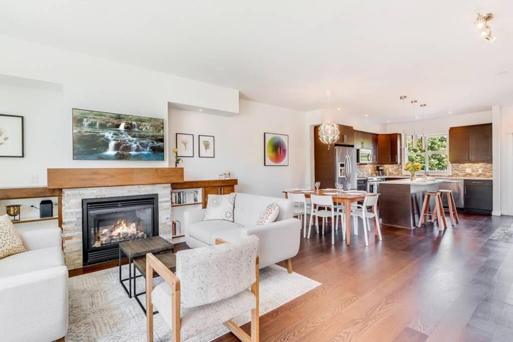فكتوريا Cedar Hill Sunlit Stay - Bright Spacious & Modern المظهر الخارجي الصورة