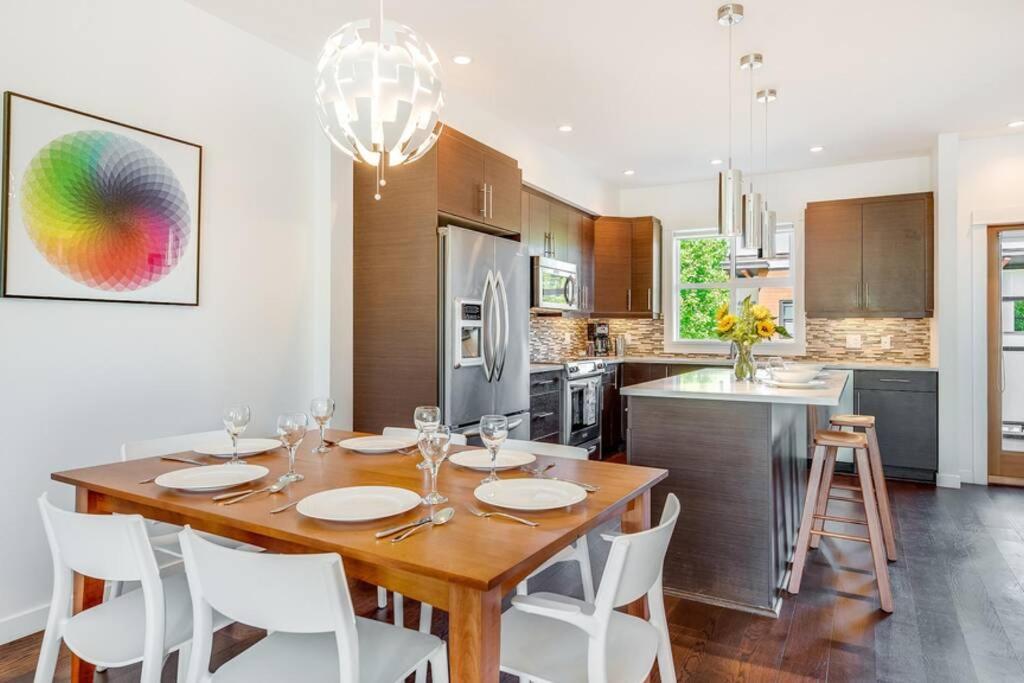 فكتوريا Cedar Hill Sunlit Stay - Bright Spacious & Modern المظهر الخارجي الصورة